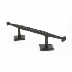 Anvil Small Robe Pull Handle Beeswax 83670