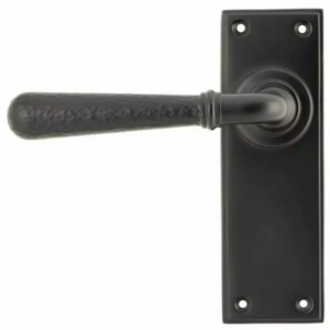 Anvil Hammered Newbury Lever Latch Furniture Aged Bronze 46222