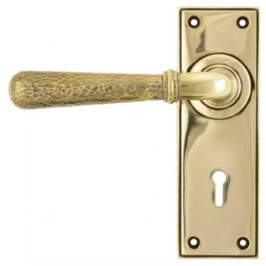Anvil Hammered Newbury Lever Lock Furniture Aged Brass 46209