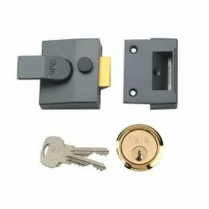 Yale 85 Rim Nightlatch With DMG Case & PB Cylinder