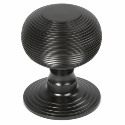 anvil-beehive-centre-door-knob-aged-brass-46654