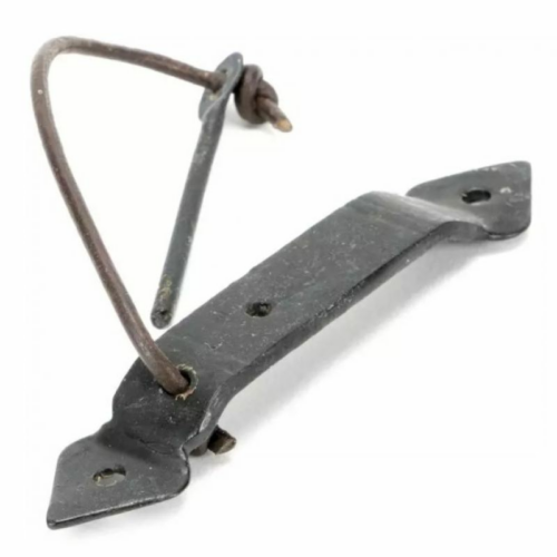 anvil-locking-gothic-screw-on-staple-beeswax-33480