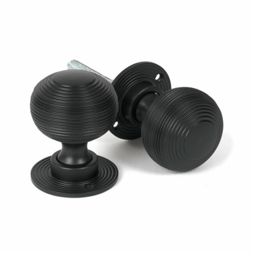 anvil-heavy-beehive-morticerim-knob-set-matt-black-46404